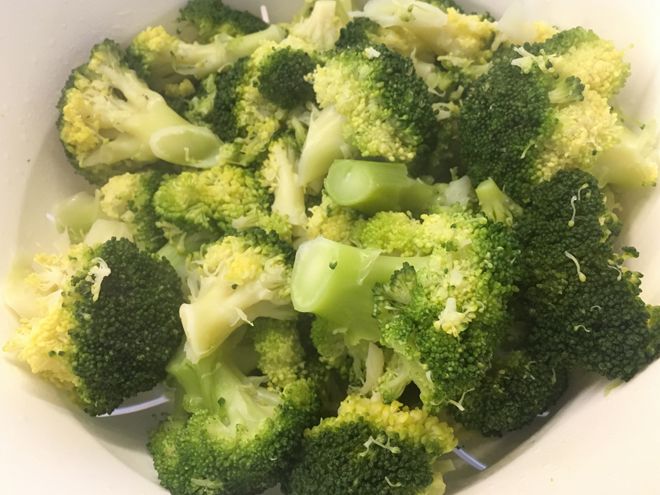 Brokoli graten için sos