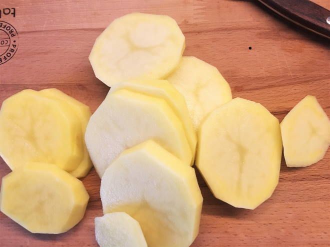 Dilimlenmiş patates