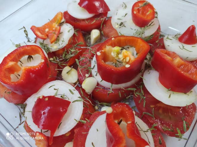 fırında közlenmiş domates çorbası tarifi için malzemeler